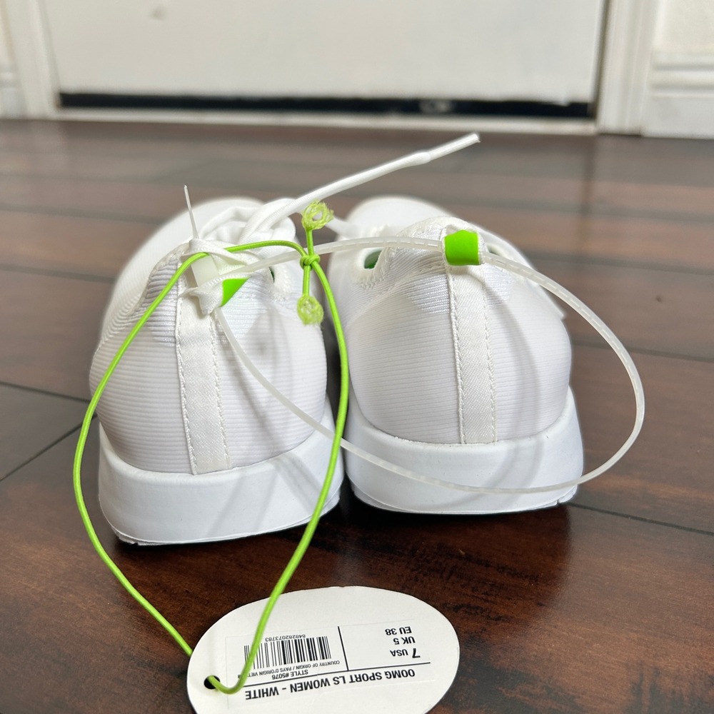 OOFOS OOmg Sport LS Low Recovery Shoe Women's size 7 White NWOB - Picture 4 of 10
